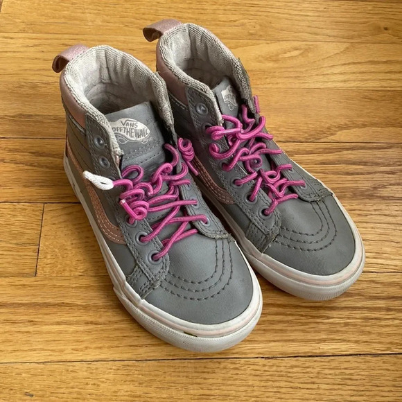 Vans sz 10.5 grey and pink leather pink laces hood pre owned condition - Picture 1 of 5